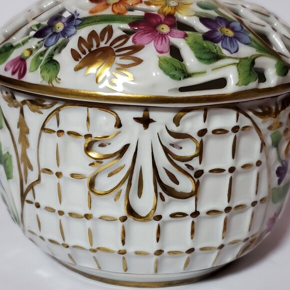 Schumann Lidded Bowl Dresden Flowers Trinket Box Vintage - Picture 6 of 10